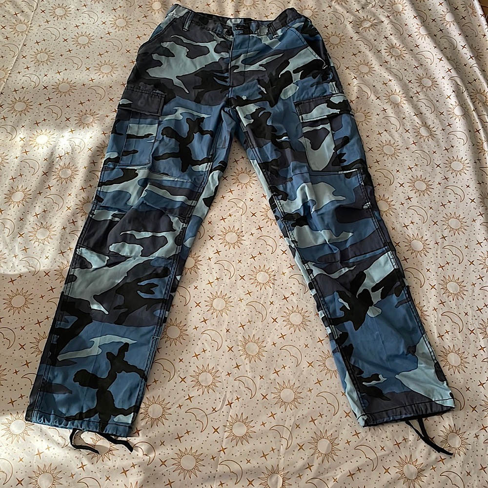 Blue Camo Cargo Pants, Adjustable Waist Band, Small Regular